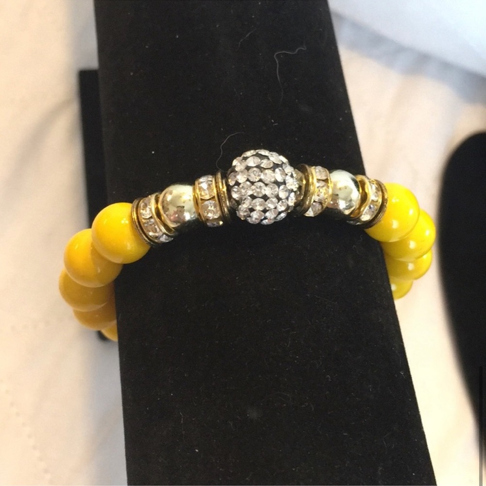Yellow Bead with Glass Crystals Elastic Bracelet NWOT
